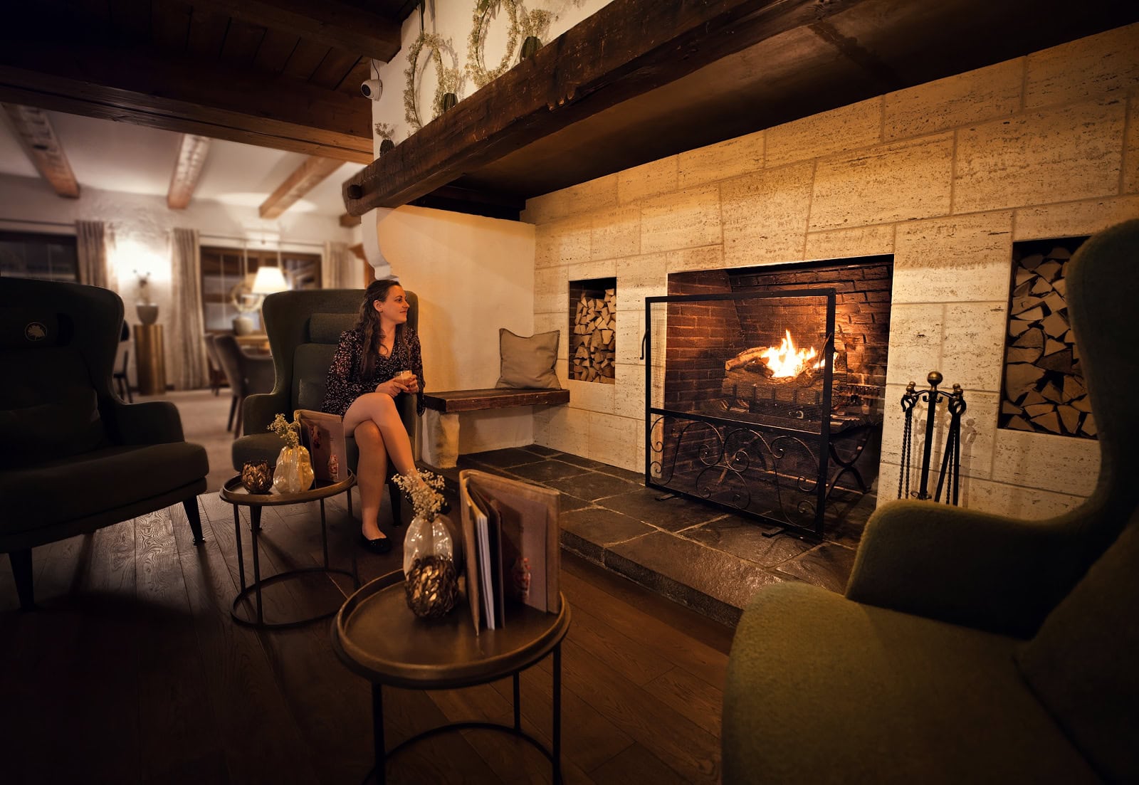 der boglerhof bar fireplace