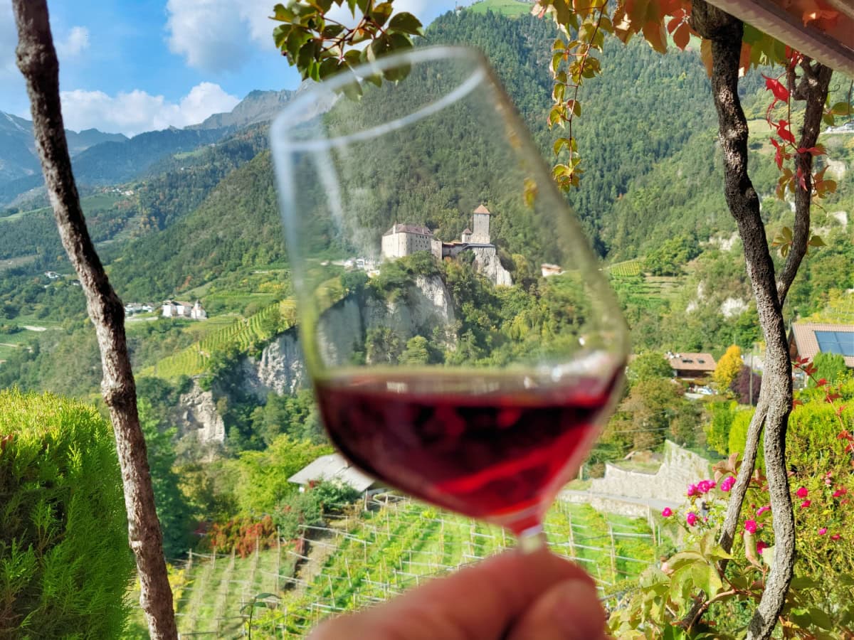 dorf tirol tyrol castle merano region