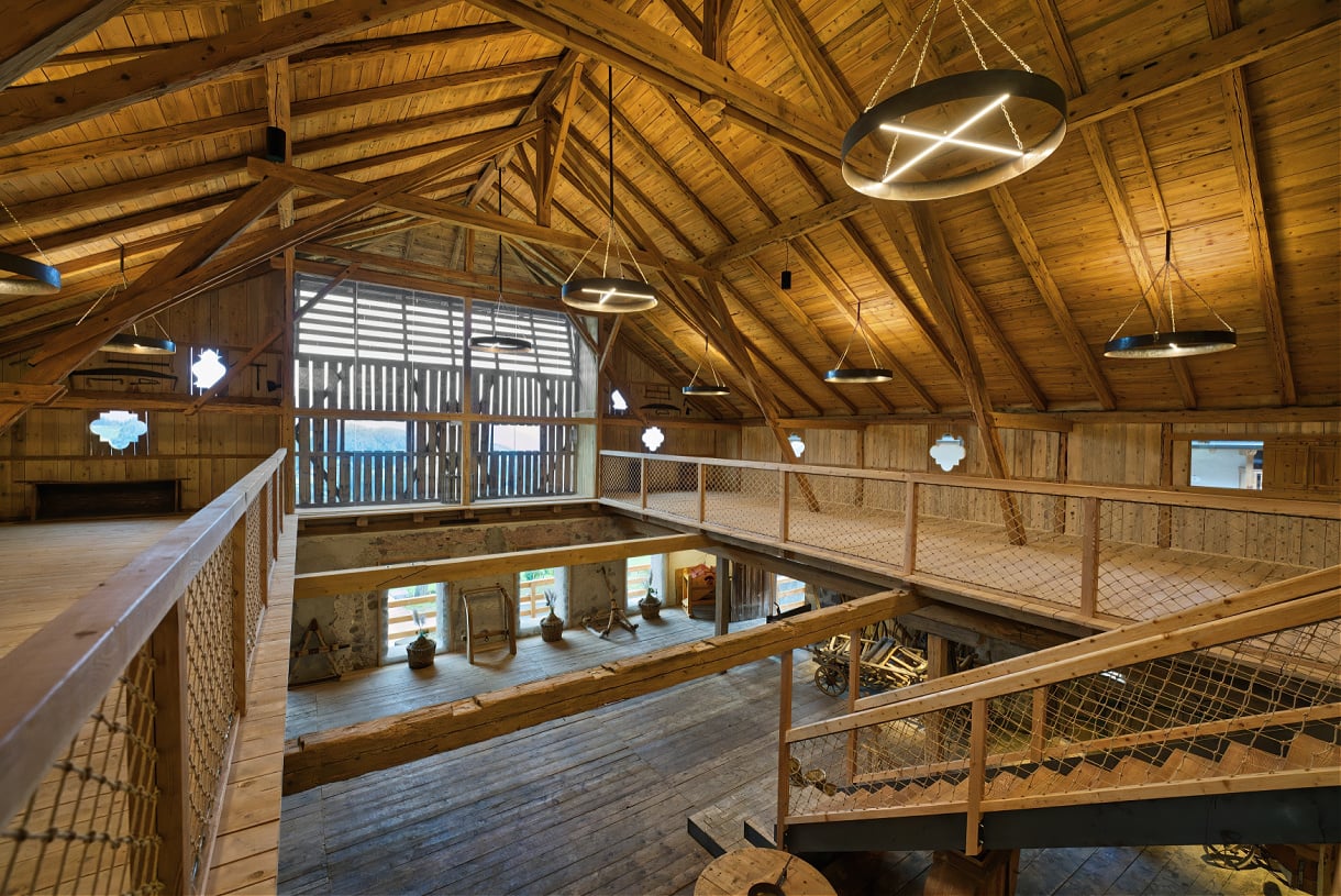 edelansitz zimmerlehen barn museum interior