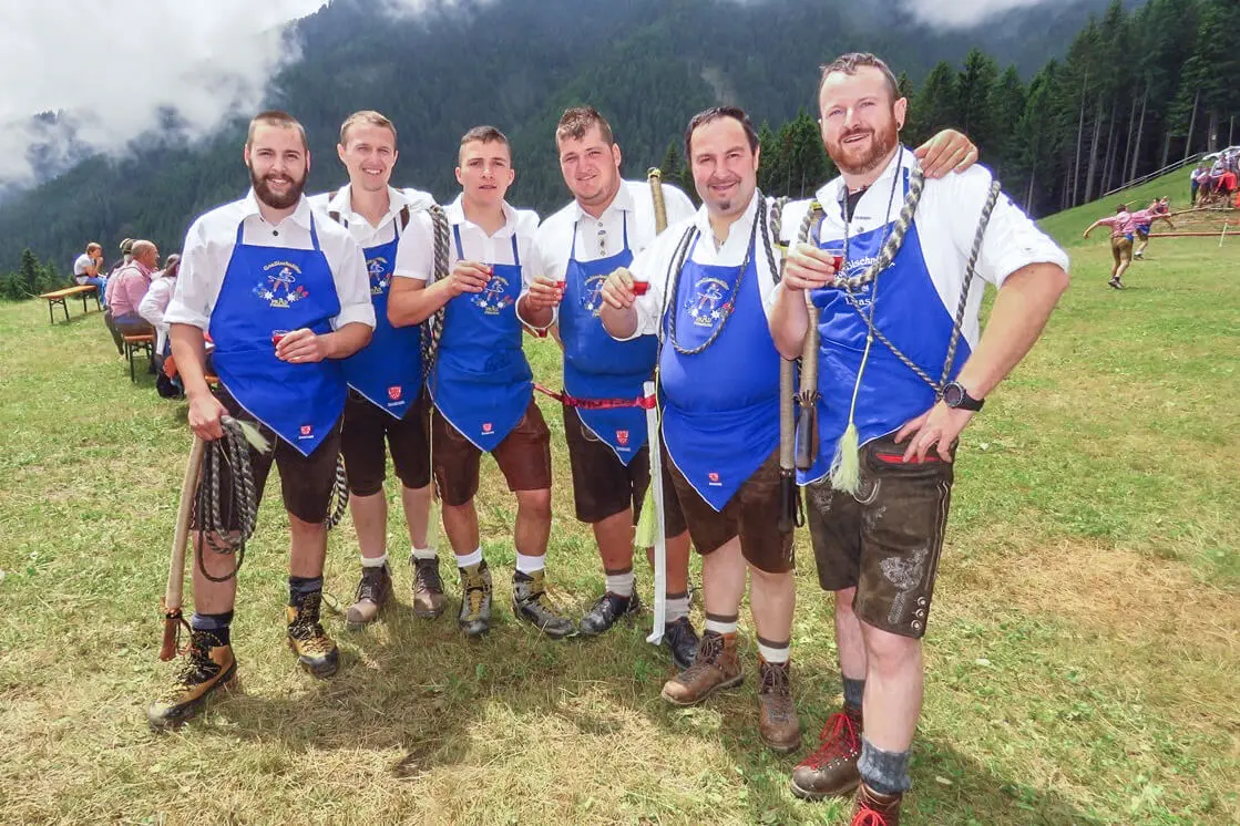 A Goaslschnöllen team celebrating in South Tyrol.