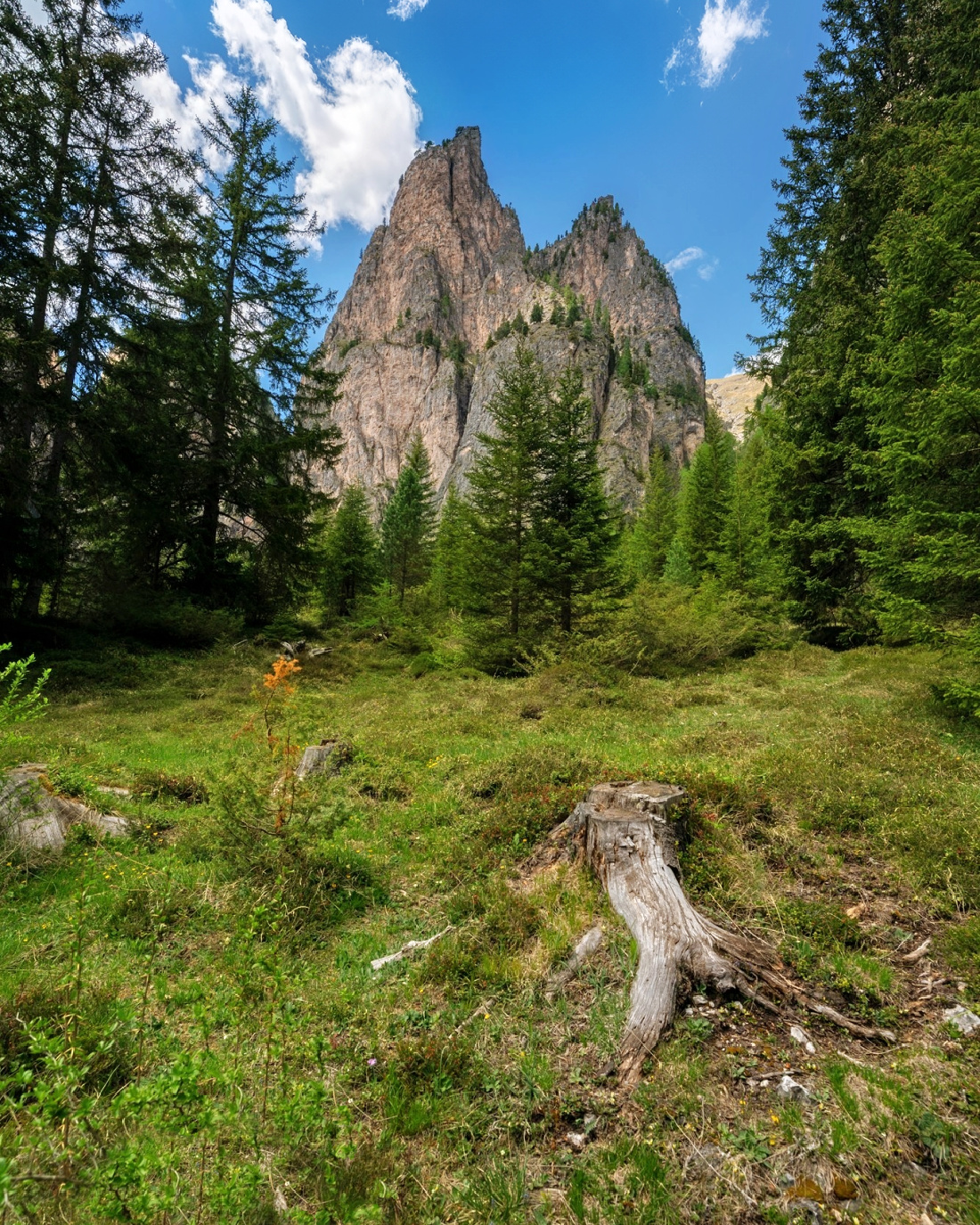 hiking vallunga dolomites