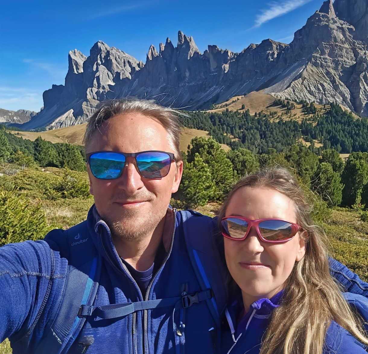 kate-vin-throne-and-vine-dolomites Kate and Vine from Throne & Vine standing in front of the Geisler Group in the Dolomites