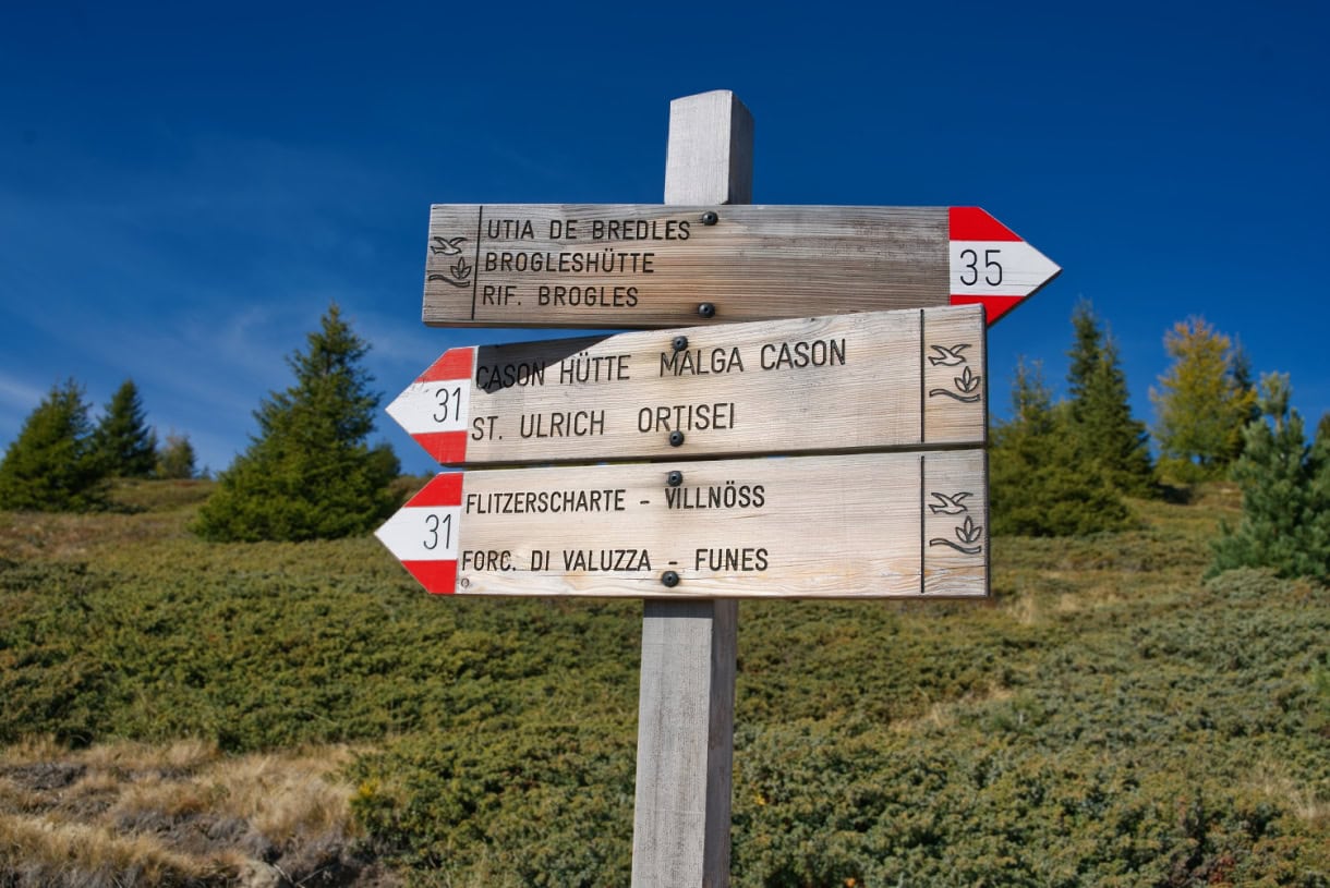 malga brogles trail sign