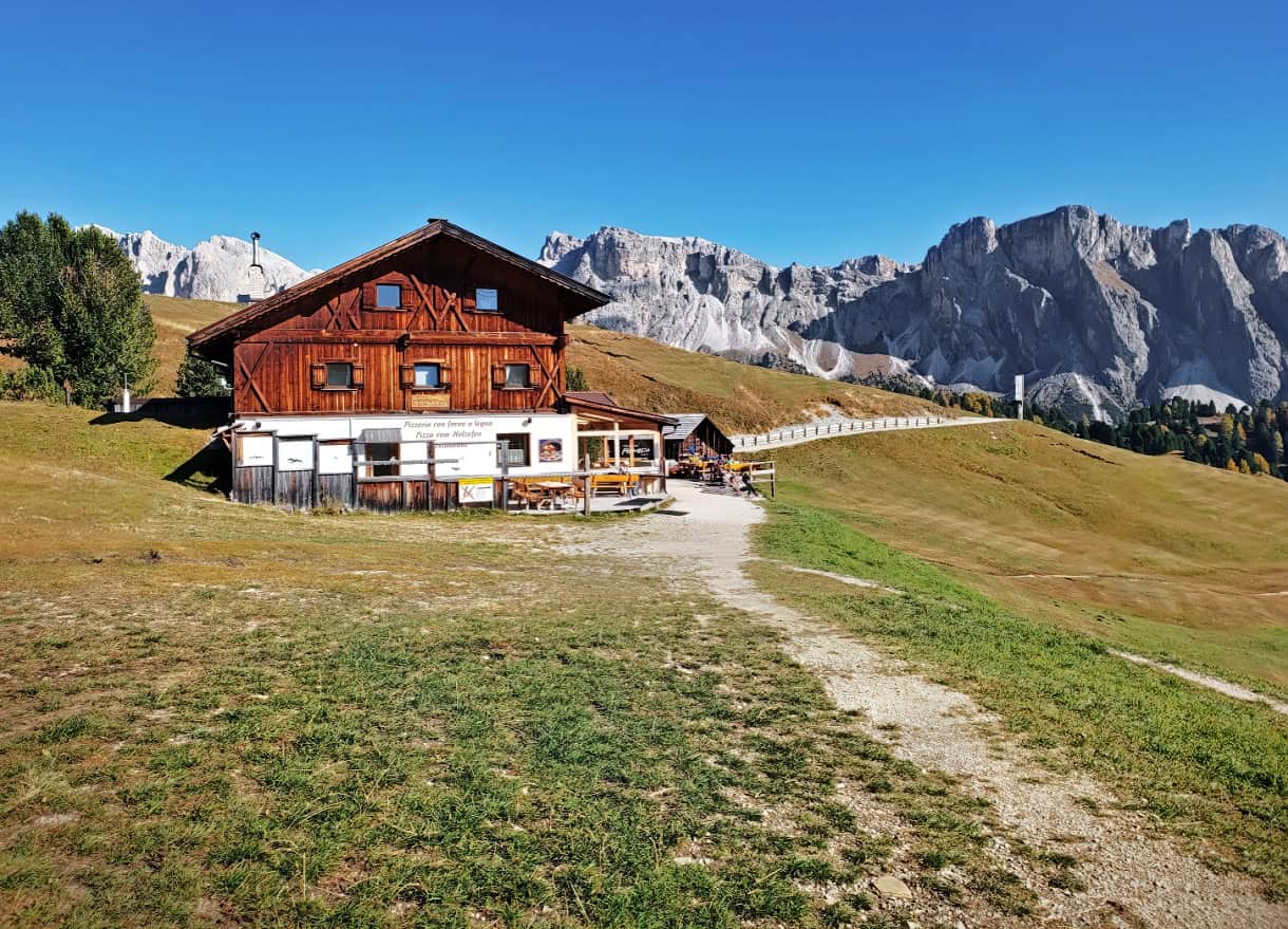Hiking Seceda: Your 2026 Guide to the Dolomites' Most Iconic Peaks 38 rifugio fermeda hutte seceda