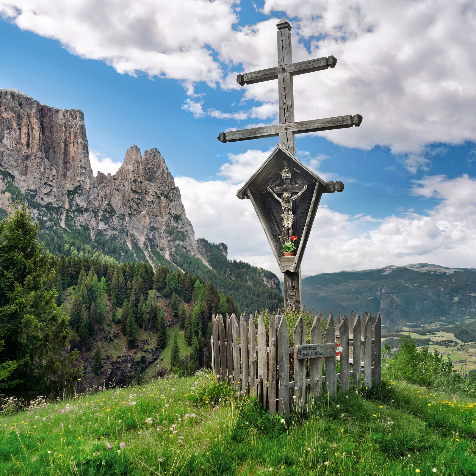 Hike the Geologensteig: 240 Million Years of Fire, Sea & Stone in the Dolomites 27 schlern sciliar alpe di siusi wayside shrine