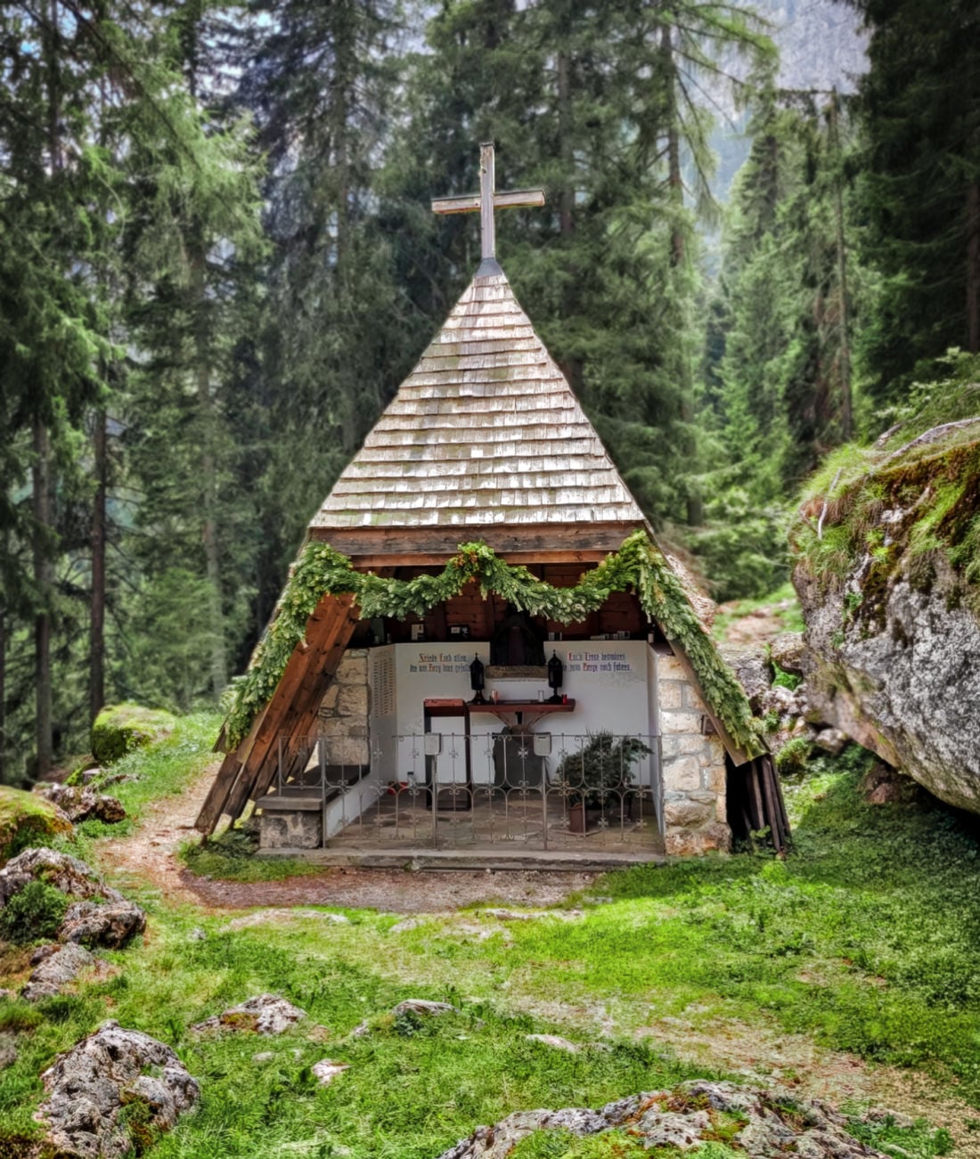 Hike the Geologensteig: 240 Million Years of Fire, Sea & Stone in the Dolomites 26 schlernbodelehutte chapel