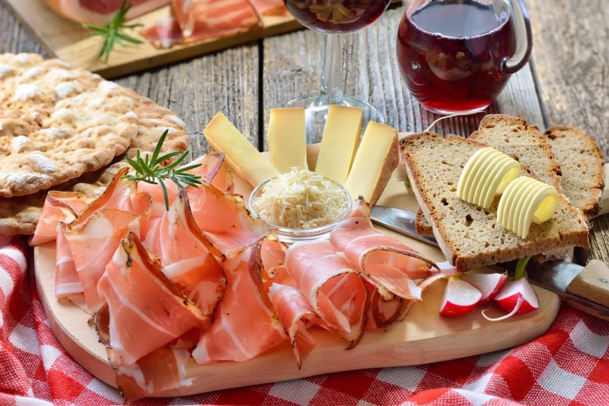 speck cheese bread sudtirol e1768877063857