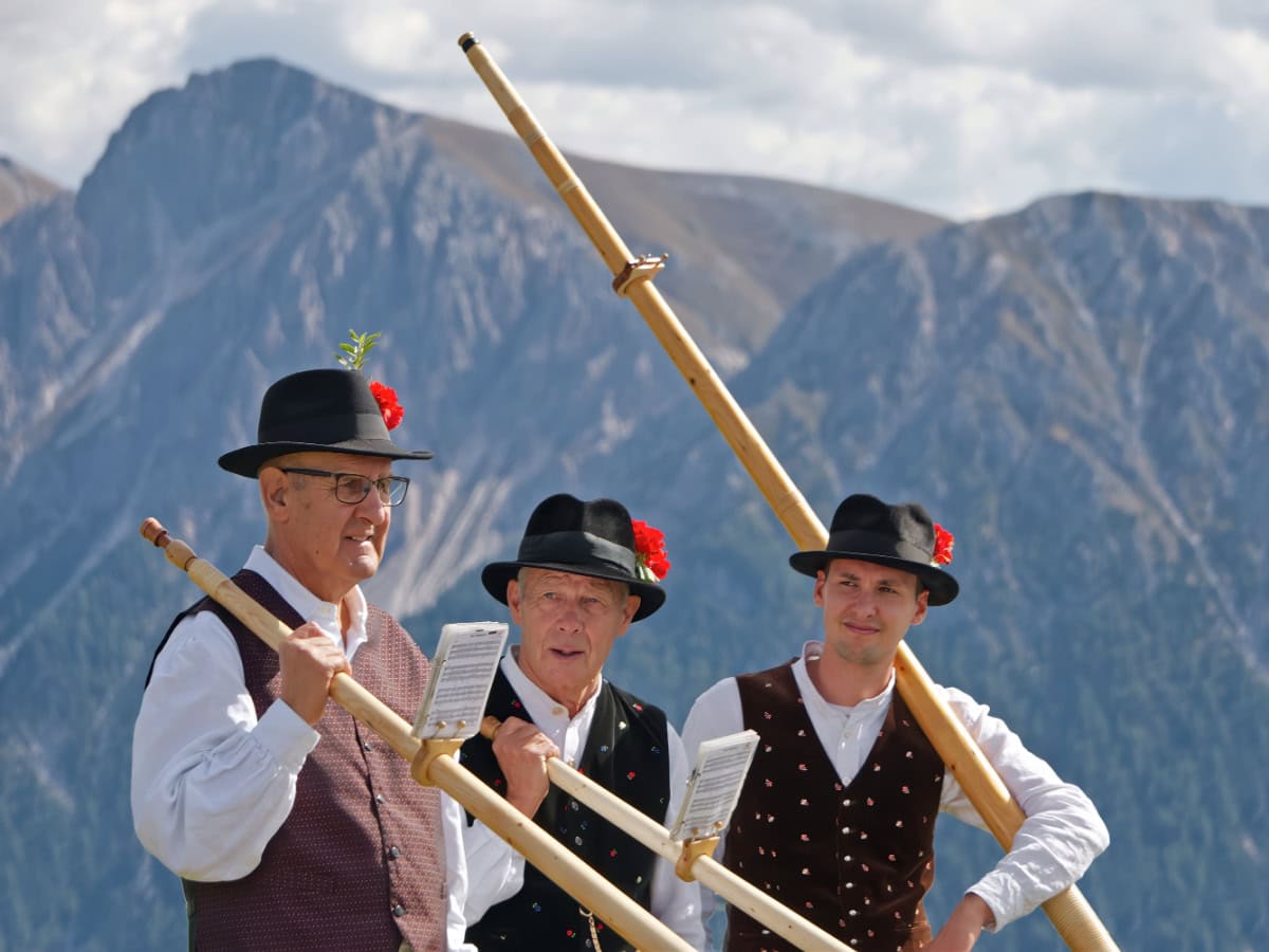 speckfest alp horn players