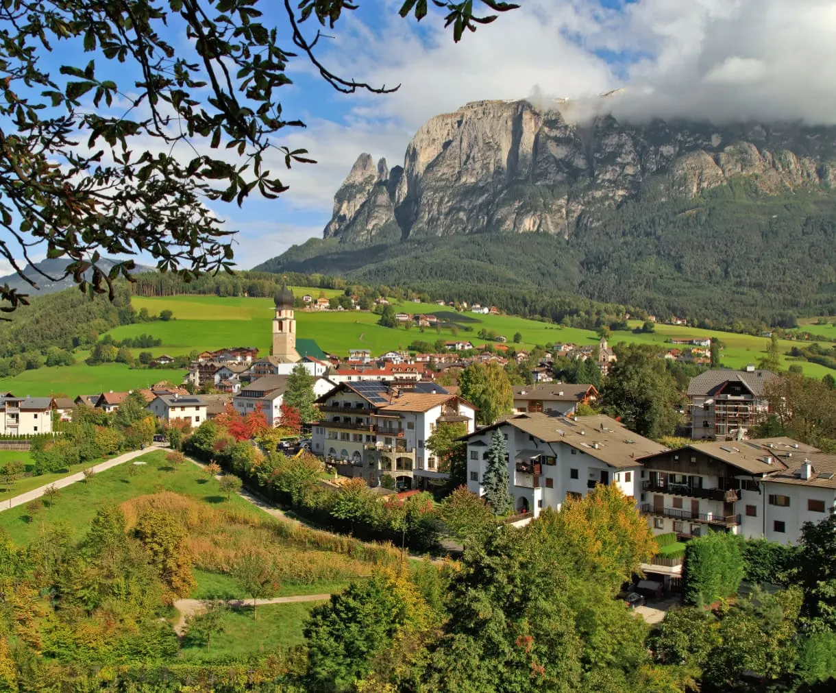 Hiking Völs am Schlern: Reap Culture & Adventure on the Oachner Höfeweg 2 vols am schlern fie allo sciliar