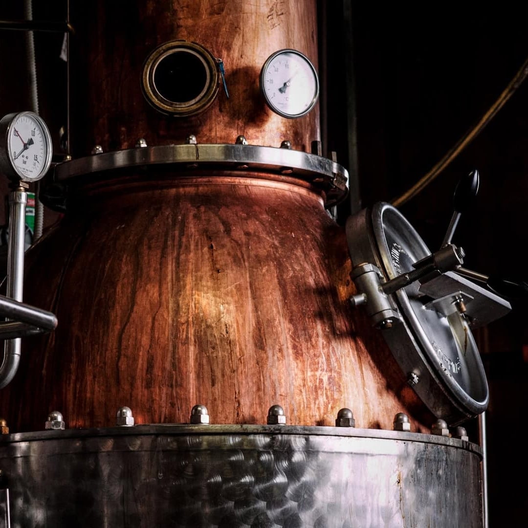 Private South Tyrol Cooking Class, Winery & Distillery Experience 7 zu plun distillery tank